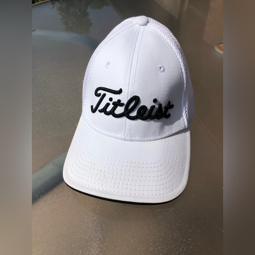 Titleist White Hat by New Era Medium-Large